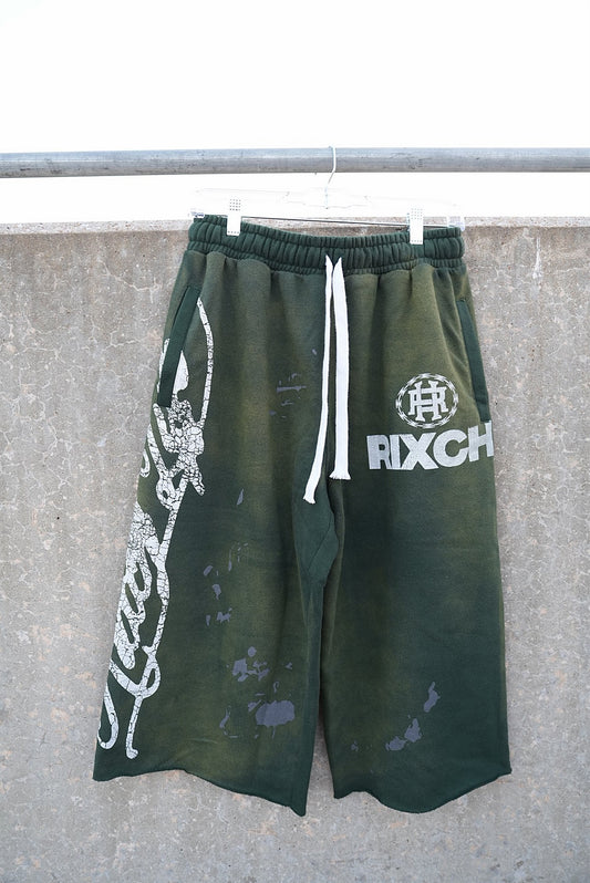 OLIVE GREEN 3/4 SHORTS